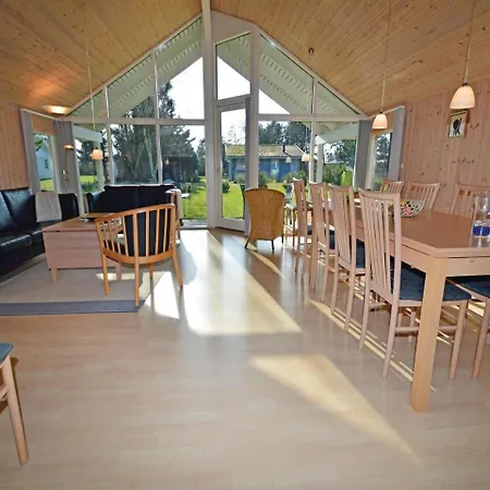 Four-bedroom Holiday In * Rødby