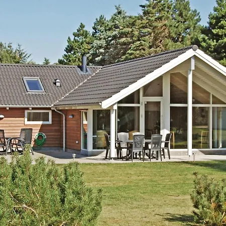 Four-bedroom Holiday In Rødby